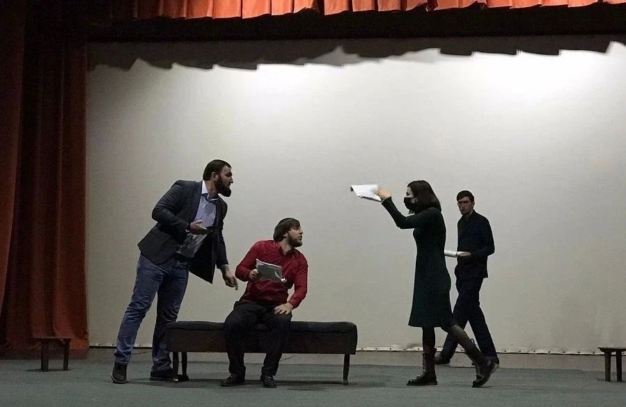«Лекарь поневоле» в золотом фонде: театральная культура России на новом витке «Лекарь поневоле» в золотом фонде: театральная культура России на новом витке