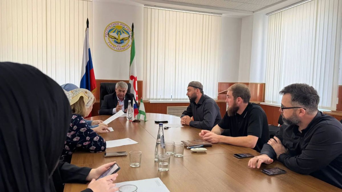 В Министерстве культуры и туризма Республики Ингушетия прошла плановая аттестация гидов-экскурсоводов В Министерстве культуры и туризма Республики Ингушетия прошла плановая аттестация гидов-экскурсоводов
