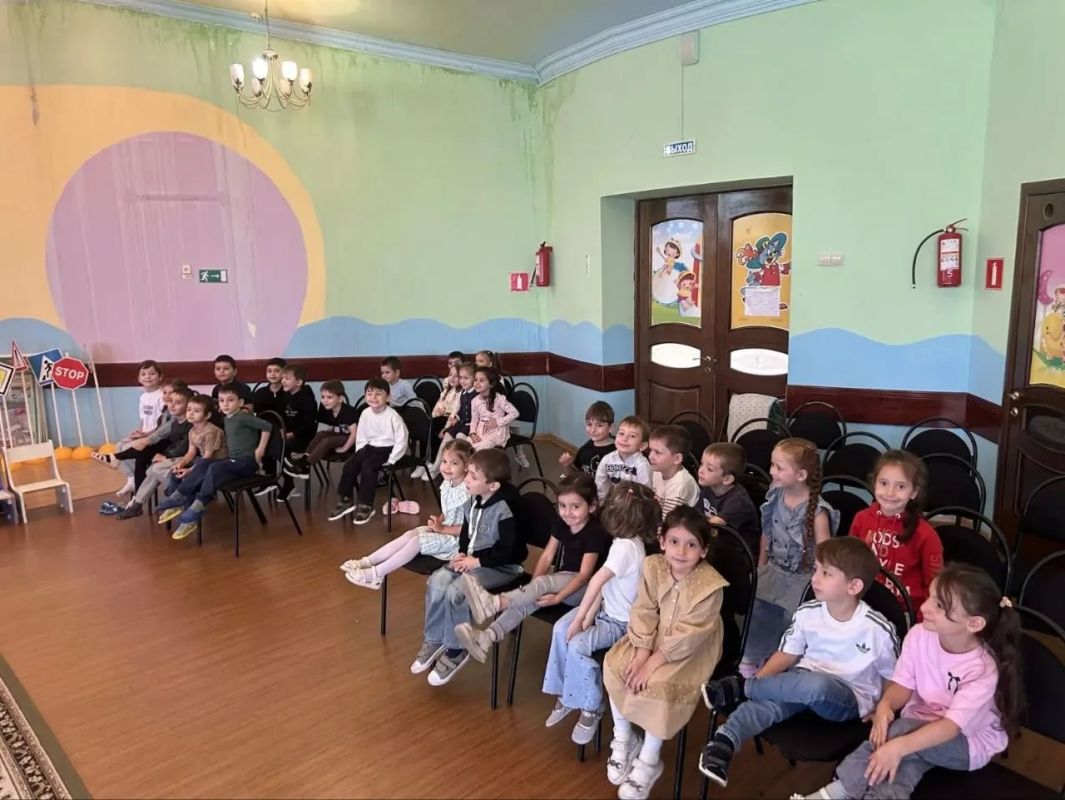 В детском саду «Цветиксемицветик» (г. Магас) прошли квесты для самых маленьких участников дорожного движения В детском саду «Цветиксемицветик» (г. Магас) прошли квесты для самых маленьких участников дорожного движения