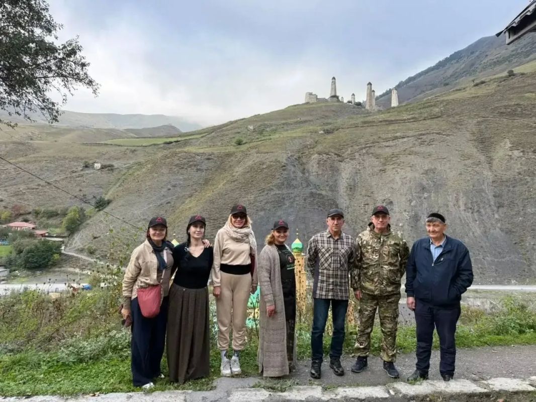 Художники со всей России принимают участие в пленэре «Ингушетия — территория искусства» Художники со всей России принимают участие в пленэре «Ингушетия — территория искусства»
