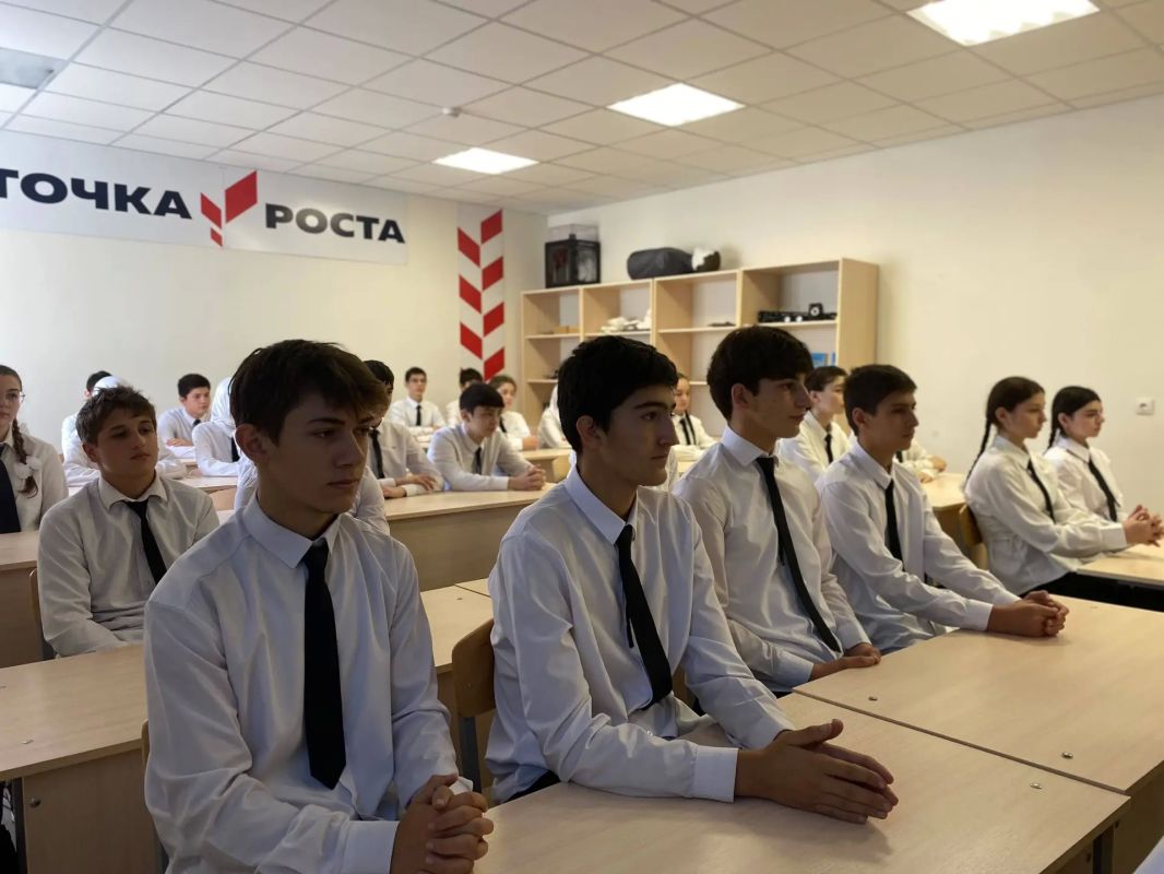 Офицер следственного управления СК России по Республике Ингушетия рассказал школьникам об опасности употребления наркотических веществ Офицер следственного управления СК России по Республике Ингушетия рассказал школьникам об опасности употребления наркотических веществ