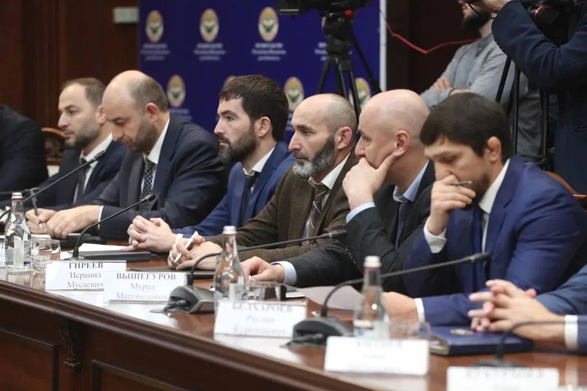 Под руководством Председателя Правительства Республики Ингушетия Владимира Сластенина состоялось еженедельное заседание Правительства Под руководством Председателя Правительства Республики Ингушетия Владимира Сластенина состоялось еженедельное заседание Правительства