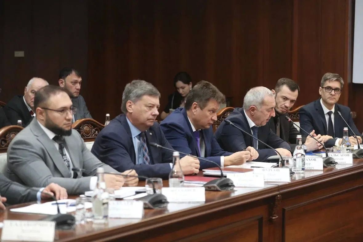 Под руководством Председателя Правительства Республики Ингушетия Владимира Сластенина состоялось еженедельное заседание Правительства Под руководством Председателя Правительства Республики Ингушетия Владимира Сластенина состоялось еженедельное заседание Правительства