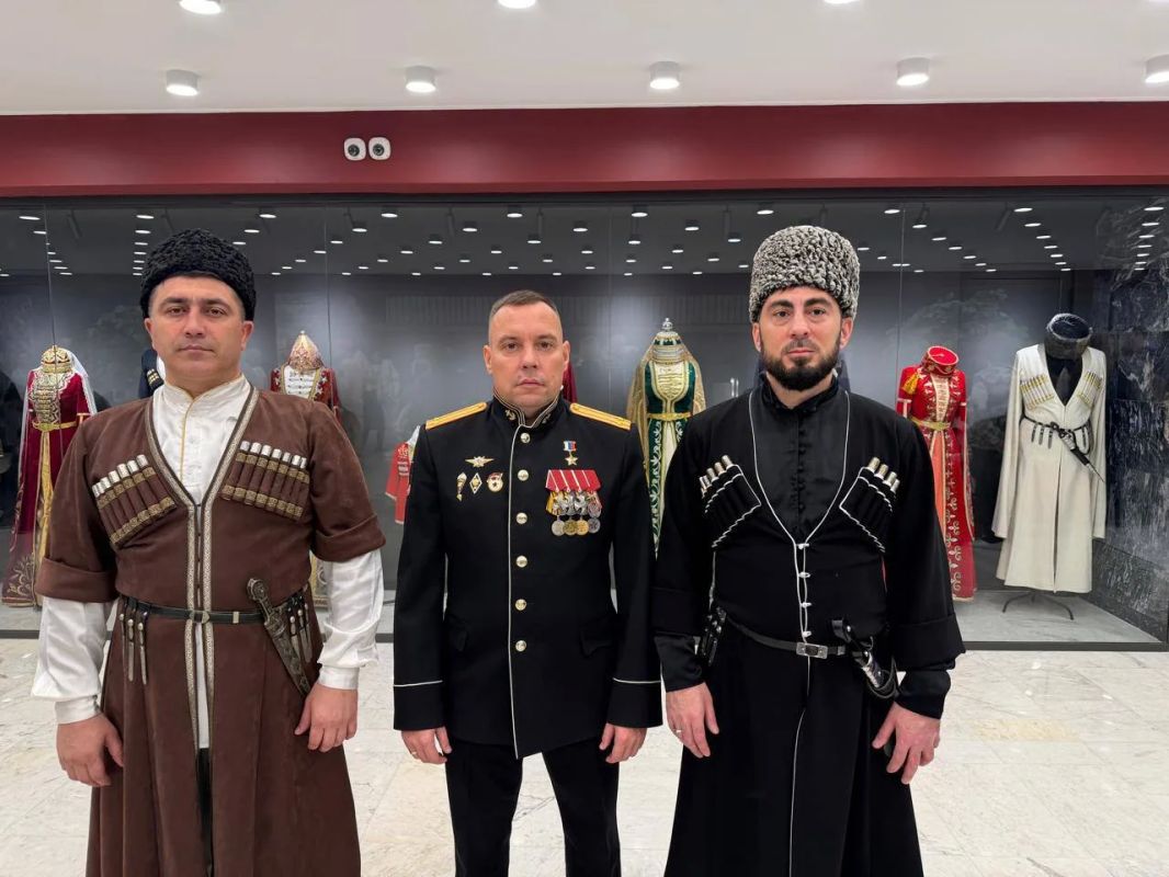 Делегация Ингушетии принимает участие во Всероссийском творческом фестивале «Женское сердце России», который проходит с 12 по 14 октября в Майкопе Делегация Ингушетии принимает участие во Всероссийском творческом фестивале «Женское сердце России», который проходит с 12 по 14 октября в Майкопе