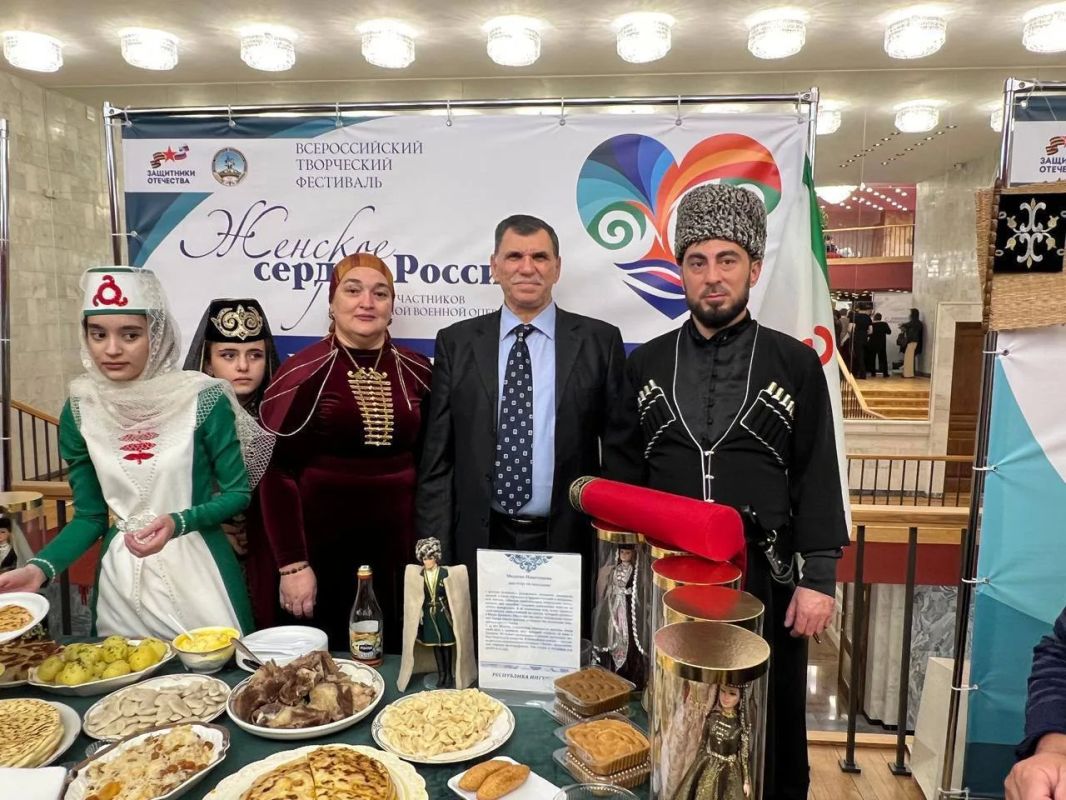 Делегация Ингушетии принимает участие во Всероссийском творческом фестивале «Женское сердце России», который проходит с 12 по 14 октября в Майкопе Делегация Ингушетии принимает участие во Всероссийском творческом фестивале «Женское сердце России», который проходит с 12 по 14 октября в Майкопе