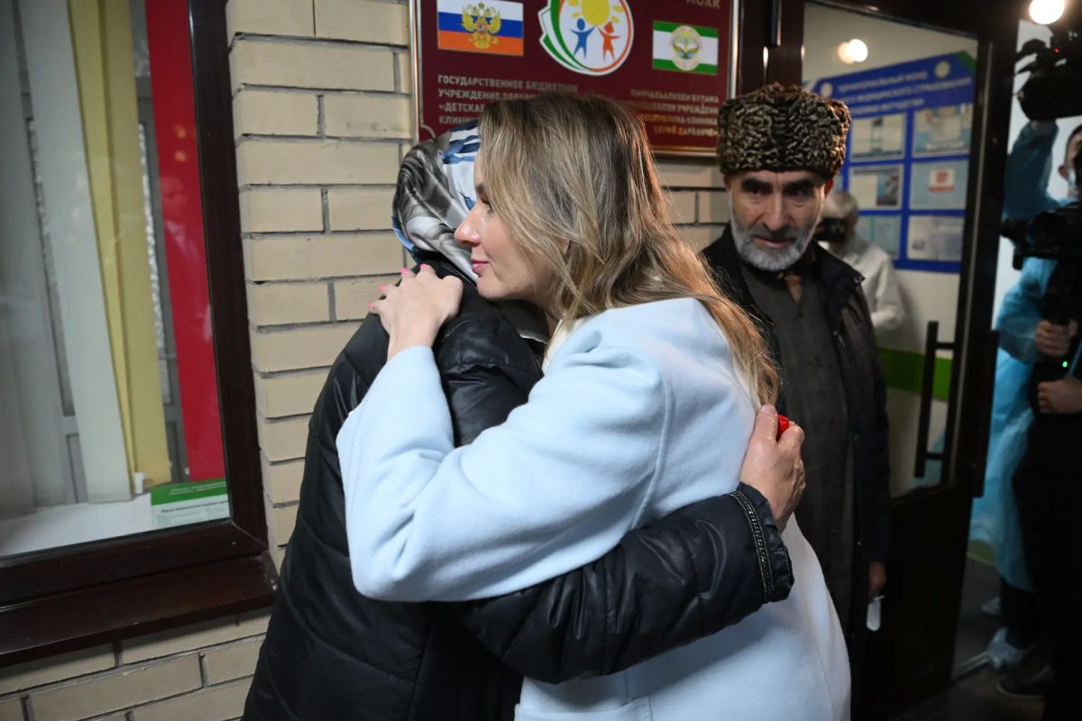 Мария Львова-Белова: Навестила детей, пострадавших сегодня в результате взрыва газа в частном доме в Северной Осетии Мария Львова-Белова: Навестила детей, пострадавших сегодня в результате взрыва газа в частном доме в Северной Осетии