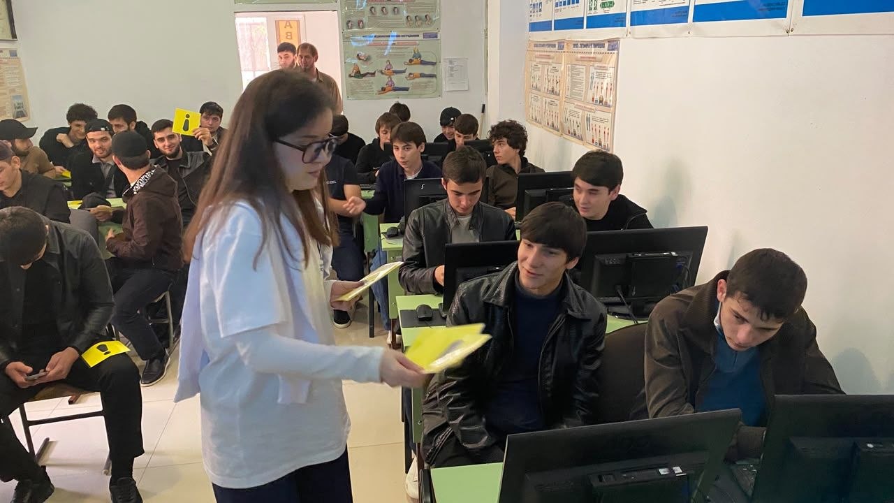 В автошколе ДОСААФ посёлка Плиево прошло профилактическое мероприятие для будущих водителей