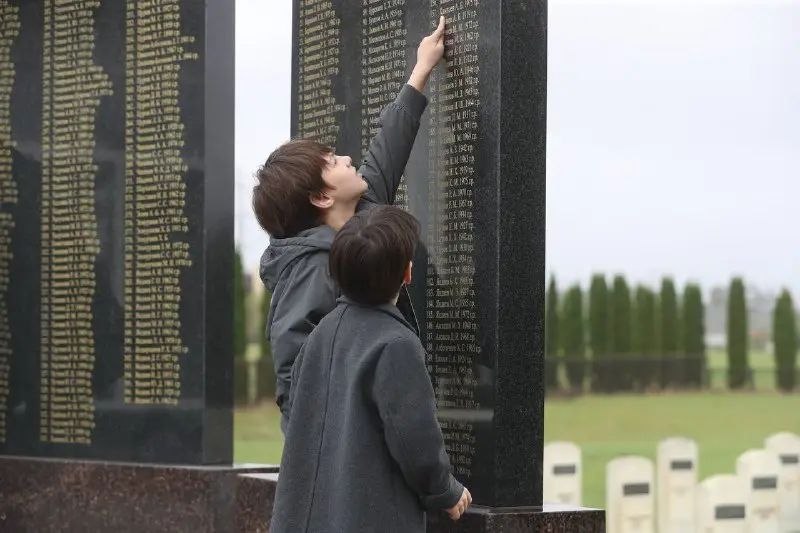 В Малгобеке почтили память жертв трагических событий 1992 года